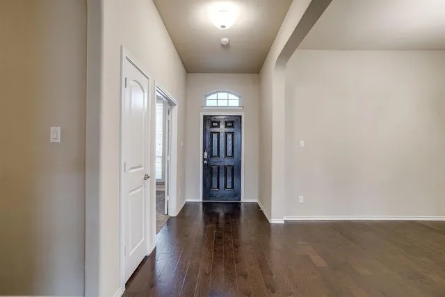 $2,450 | 45 Auburn Drive, Edgecliff Village, TX 76134