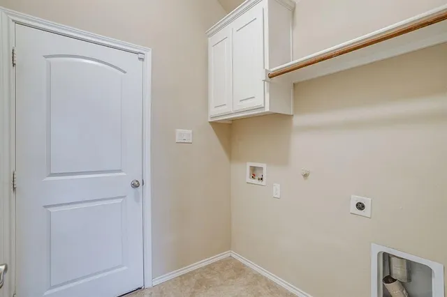 $2,450 | 45 Auburn Drive, Edgecliff Village, TX 76134