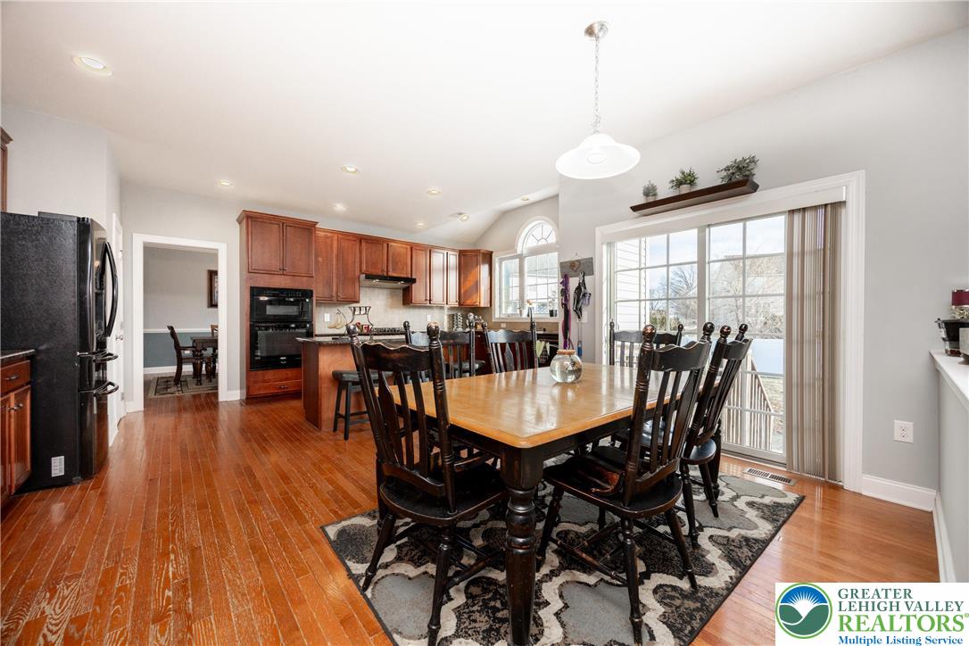 7266 Cedar Road Lower Macungie Township, PA 18062 - Photo 13 of 48