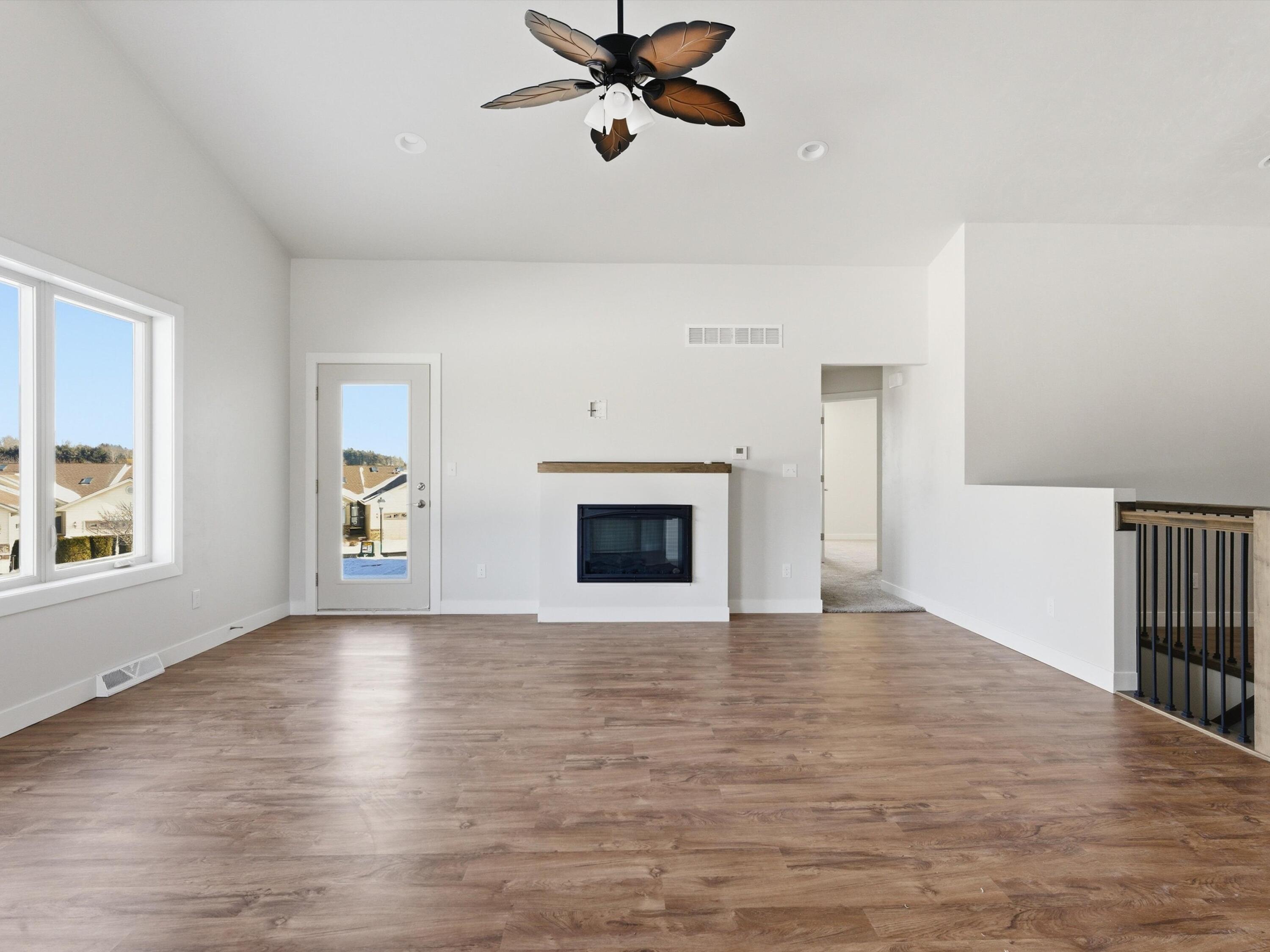 4403 Tannery Road Two Rivers, WI 54241 - Photo 2 of 27 Living Room