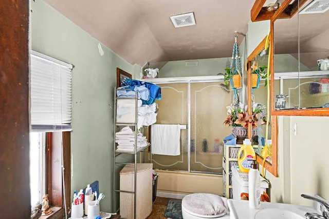 $154,900 | 2826 West 3rd Street, Duluth, MN 55806