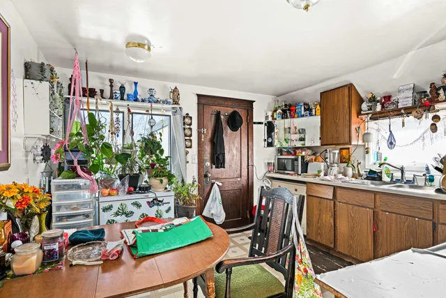 $154,900 | 2826 West 3rd Street, Duluth, MN 55806