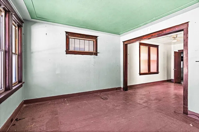 $154,900 | 2826 West 3rd Street, Duluth, MN 55806