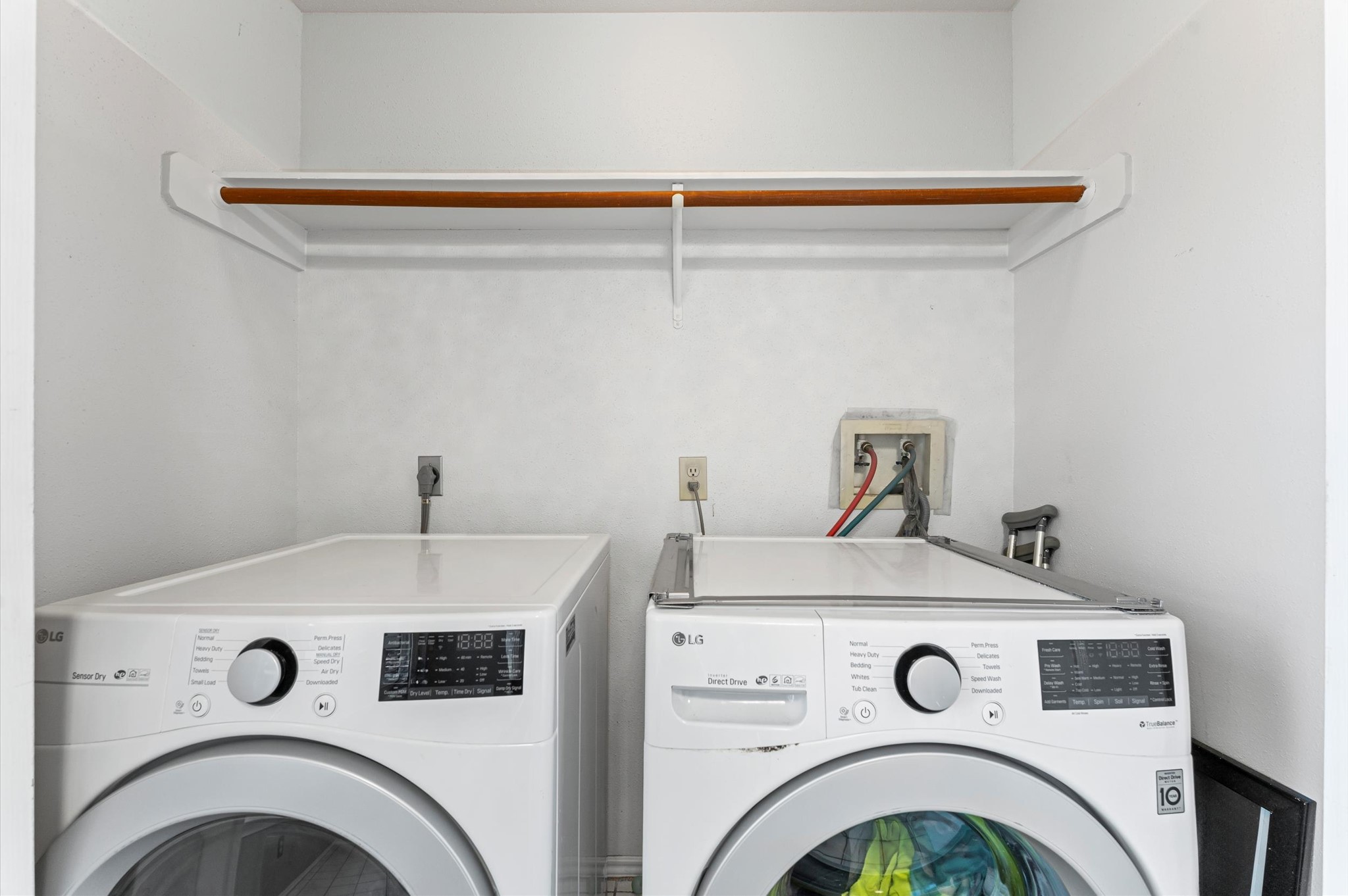 16506 Crossfield Drive Houston, TX 77095 - Photo 15 of 20 a utility room with dryer and washer