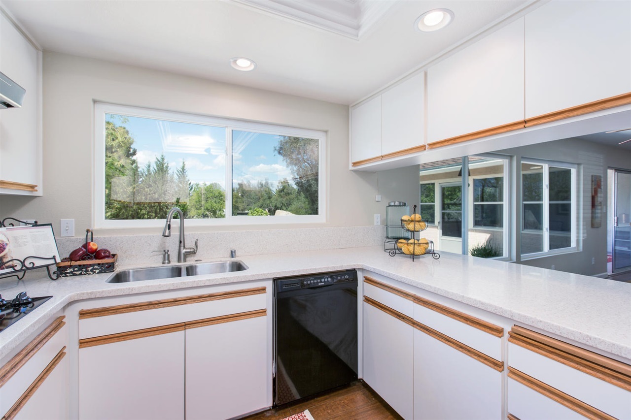 12870 Stone Canyon Road Poway, CA 92064 - Photo 7 of 25