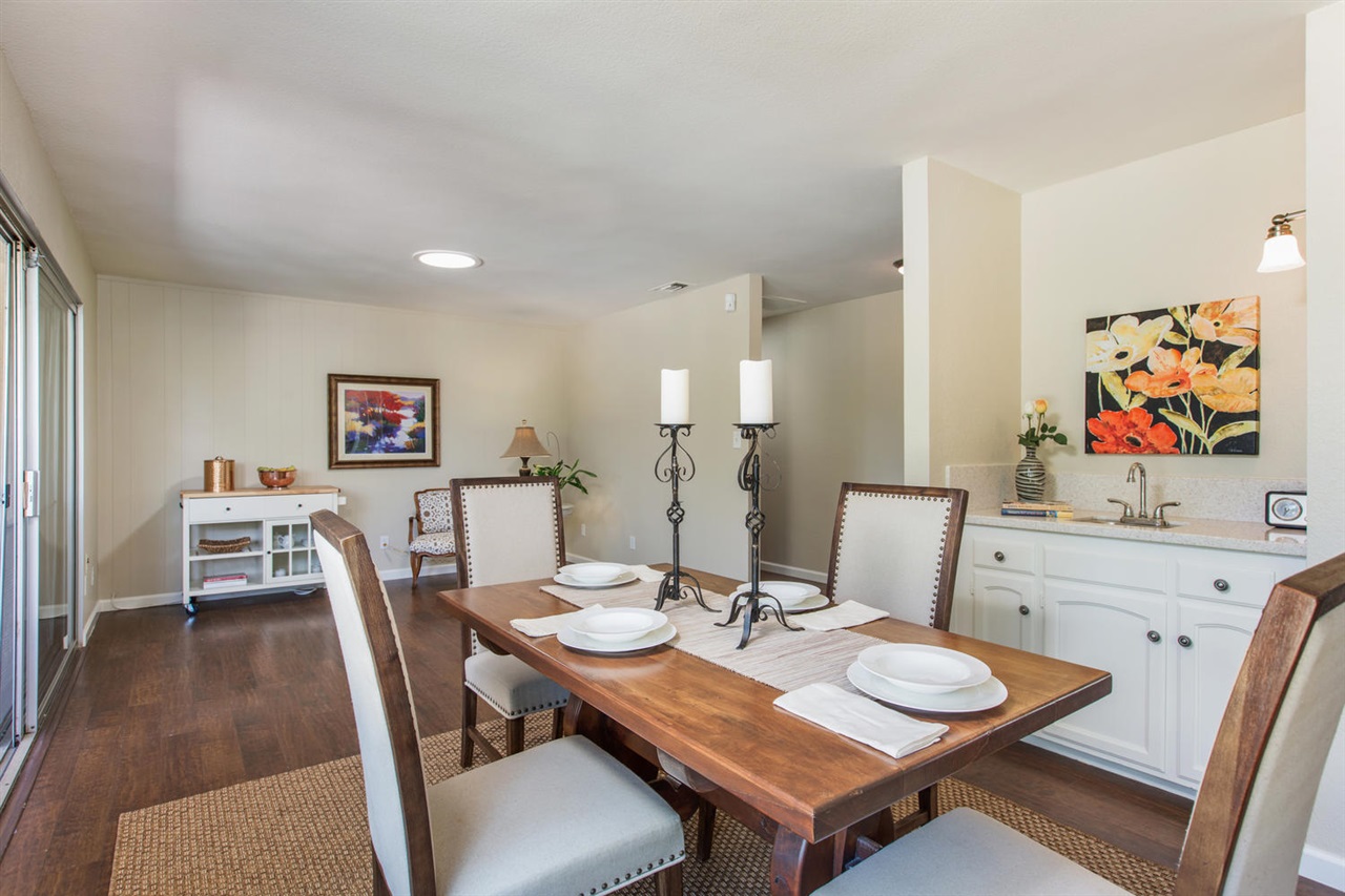 12870 Stone Canyon Road Poway, CA 92064 - Photo 9 of 25 Toward den