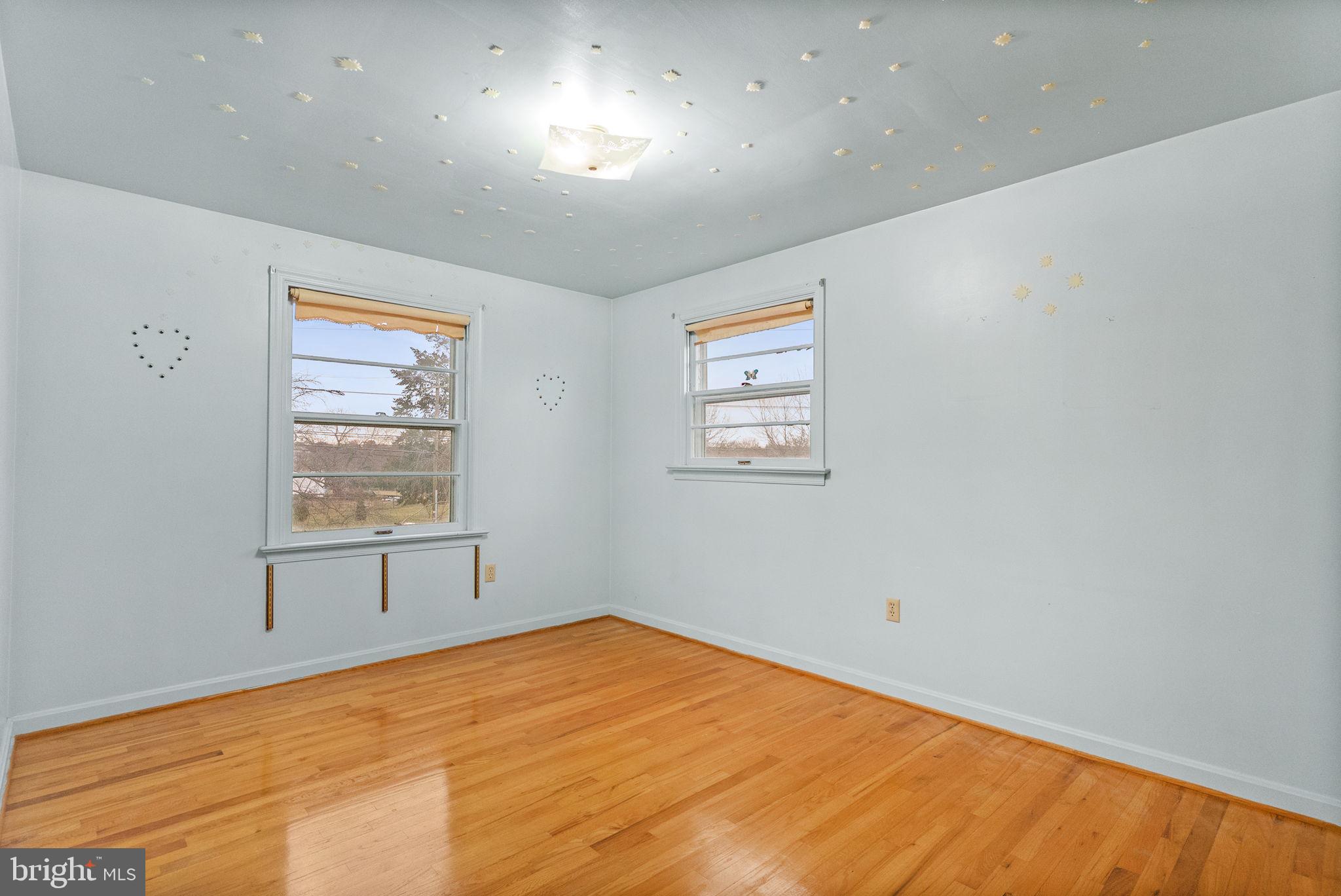 180 Delp Road Lancaster, PA 17601 - Photo 15 of 40 a view of empty room with window