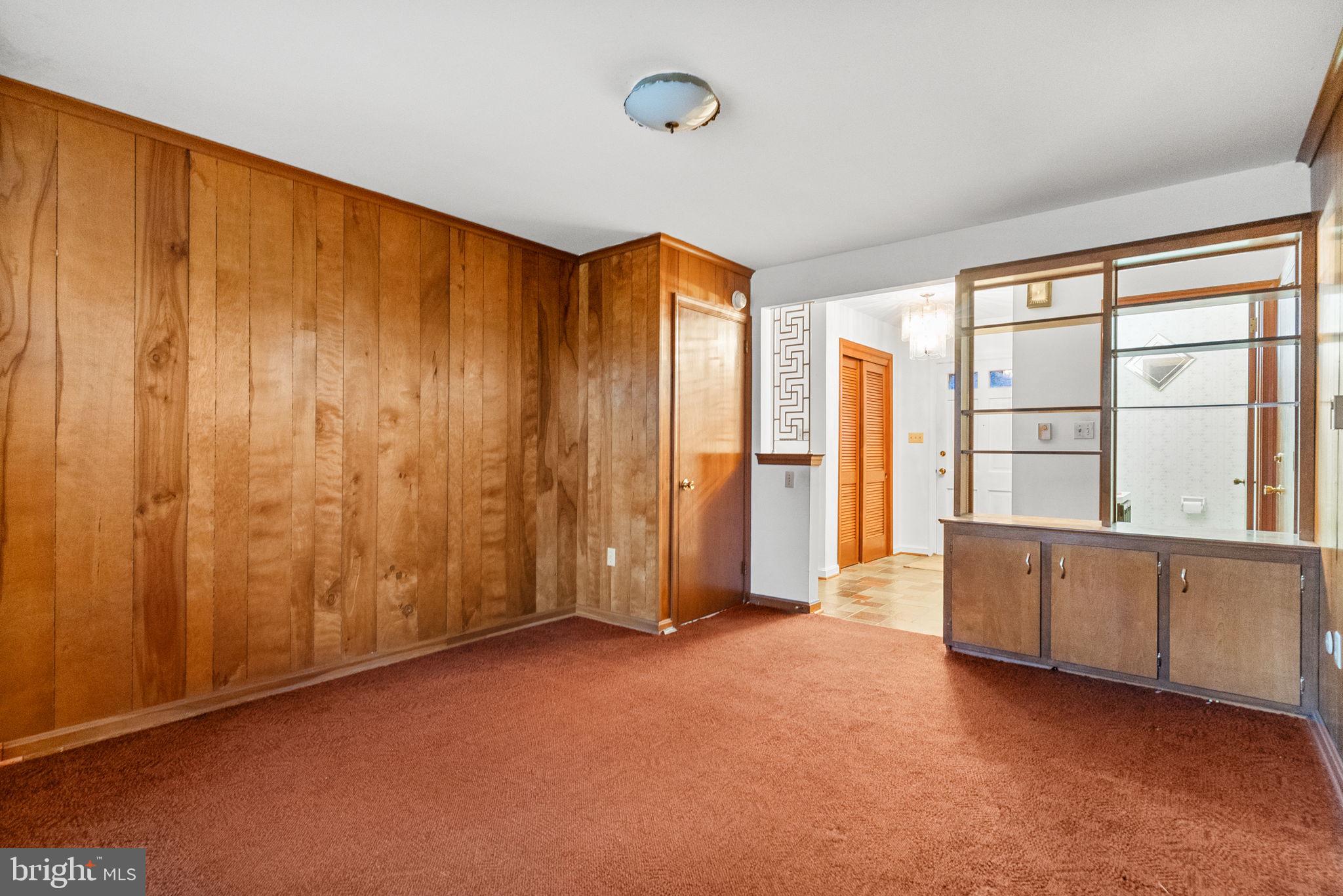 180 Delp Road Lancaster, PA 17601 - Photo 4 of 40 an empty room with windows