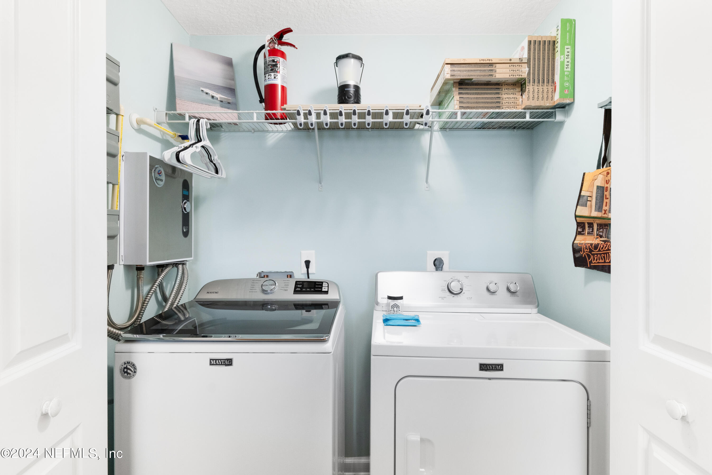 603 Boating Club Road St. Augustine, FL 32084 - Photo 17 of 32 a utility room with dryer and washer
