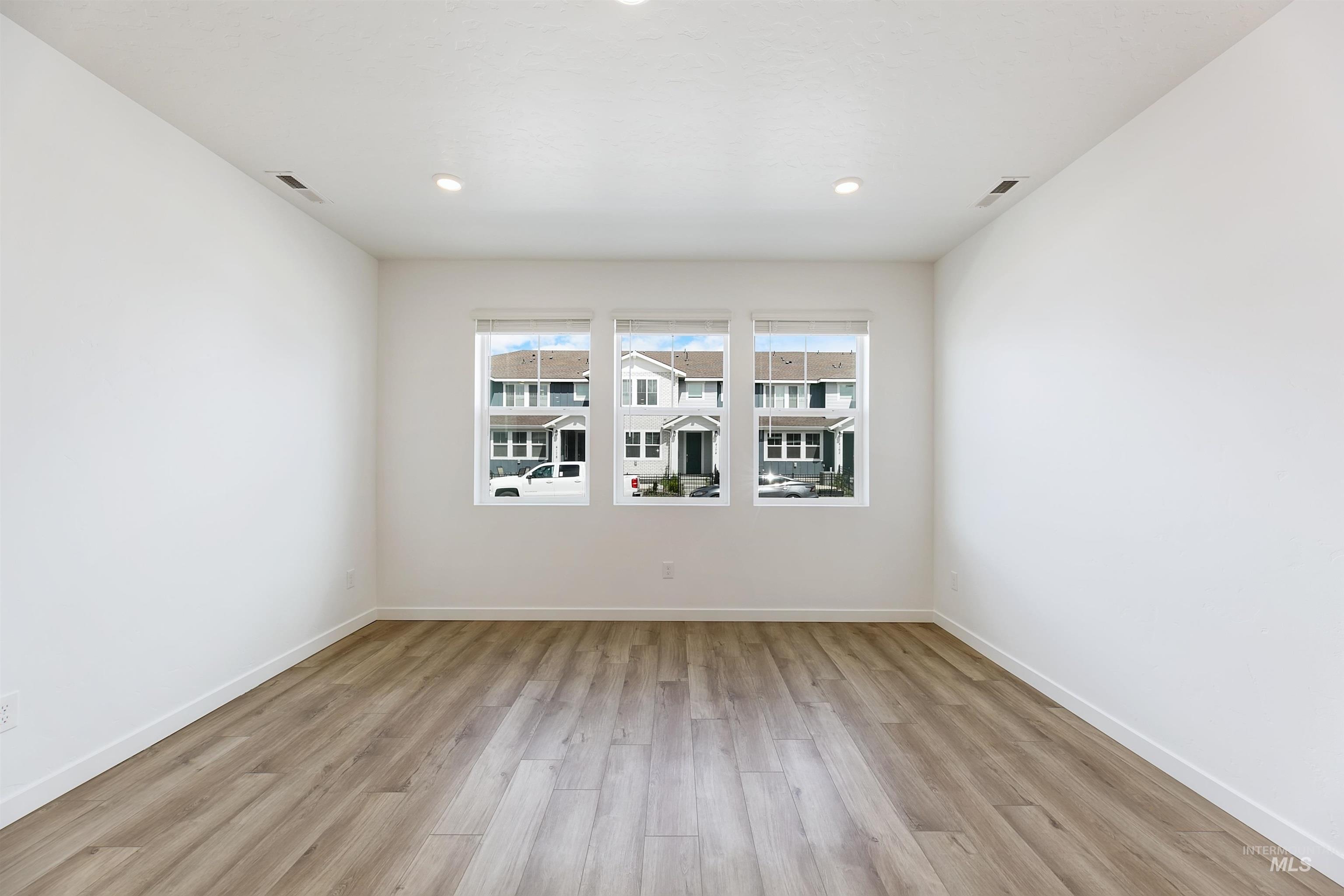 4177 West Perspective Street Eagle, ID 83616 - Photo 4 of 18