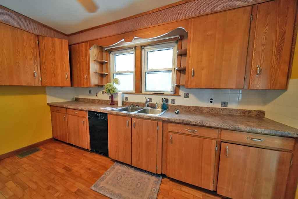 20 Cleaves Street Crystal, ME 04747 - Photo 16 of 63 tile-side-board-back-splash