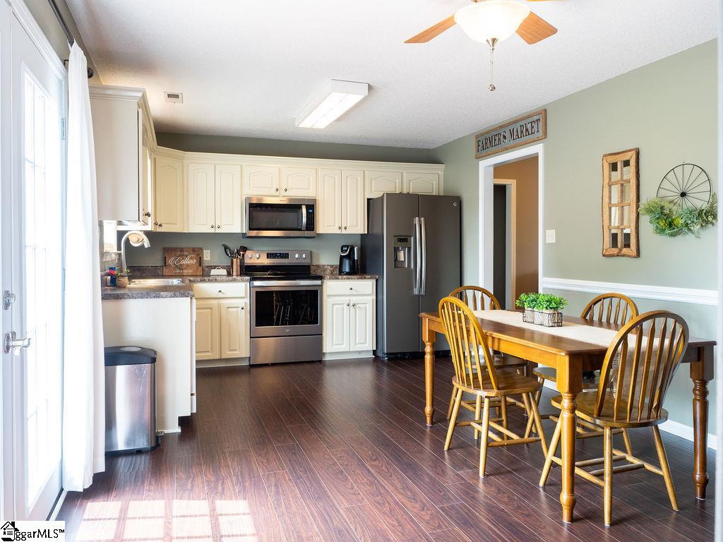 136 Cherrywood Road Woodruff, SC 29388 - Photo 12 of 20 Gallery Image 12