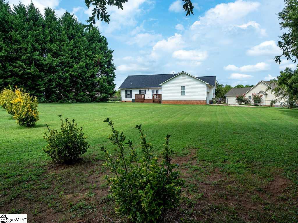 136 Cherrywood Road Woodruff, SC 29388 - Photo 5 of 20 Gallery Image 5