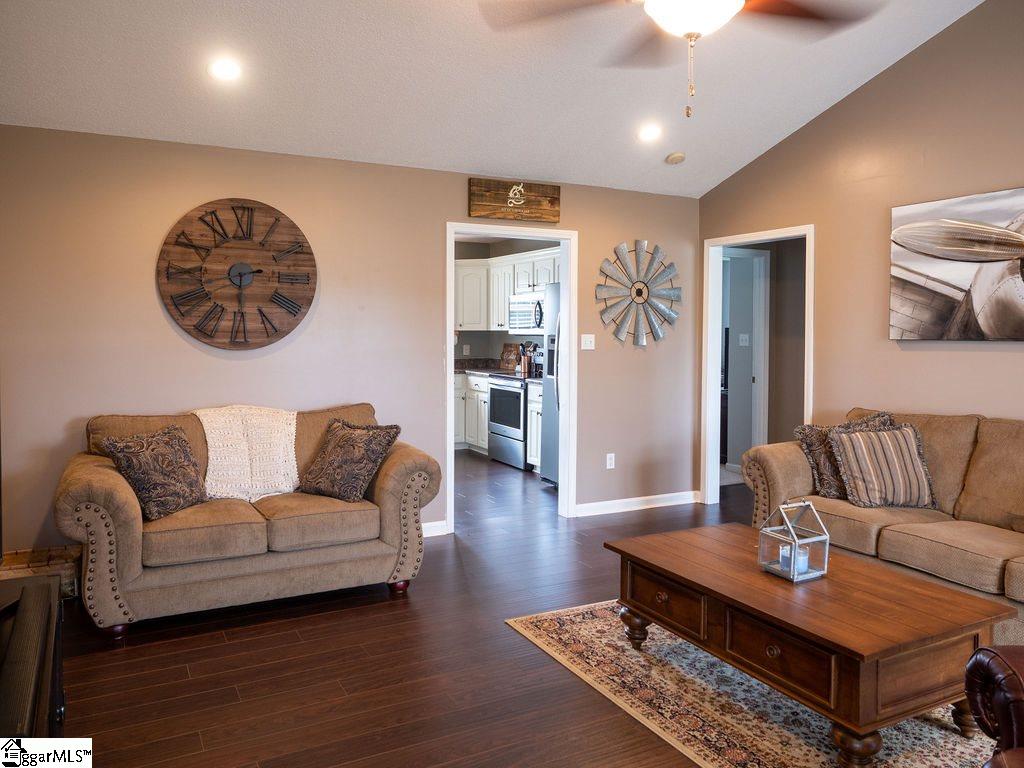 136 Cherrywood Road Woodruff, SC 29388 - Photo 10 of 20 Gallery Image 10
