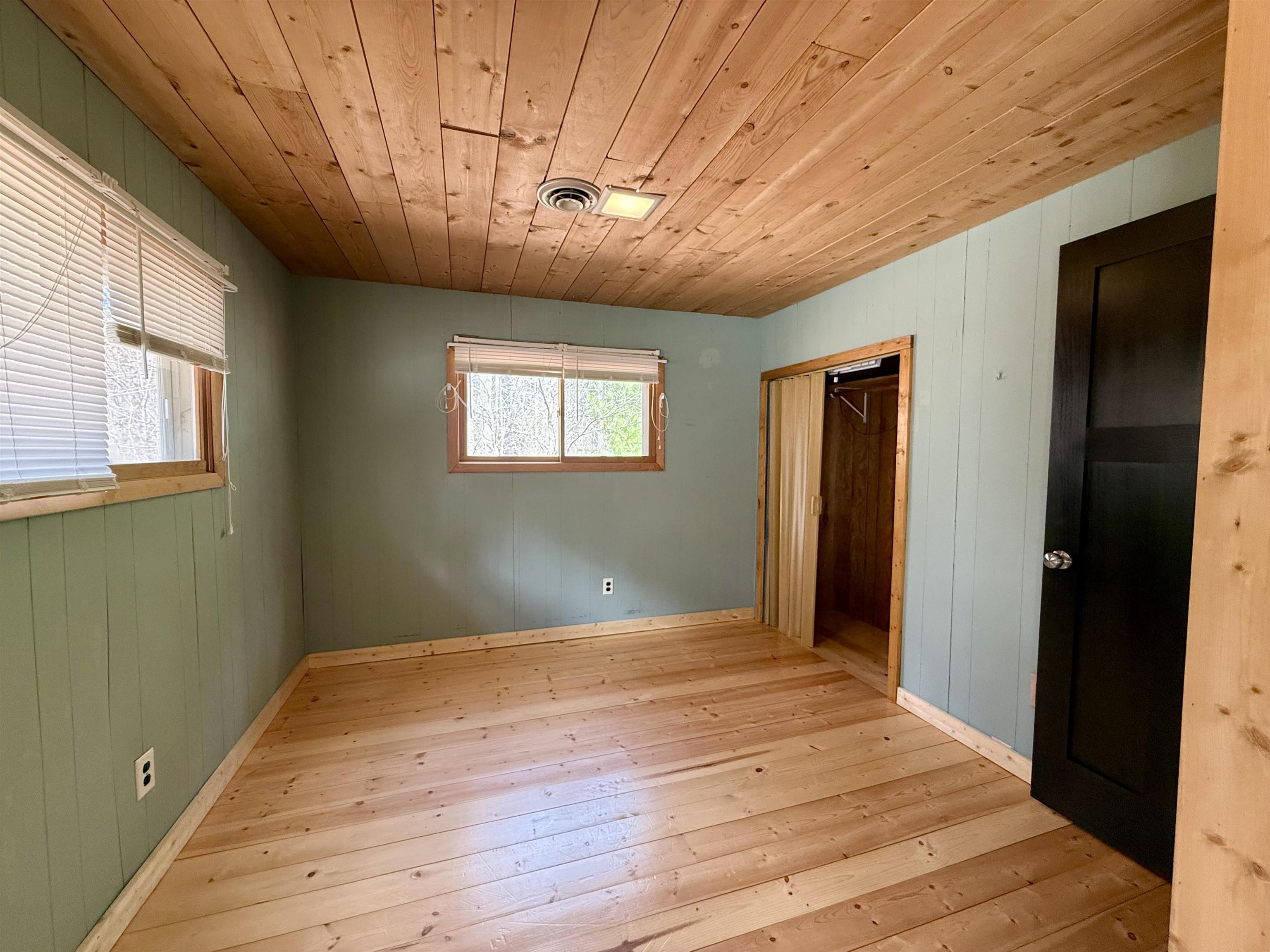 E2552 Porter Road Lone Rock, WI 53556 - Photo 6 of 26