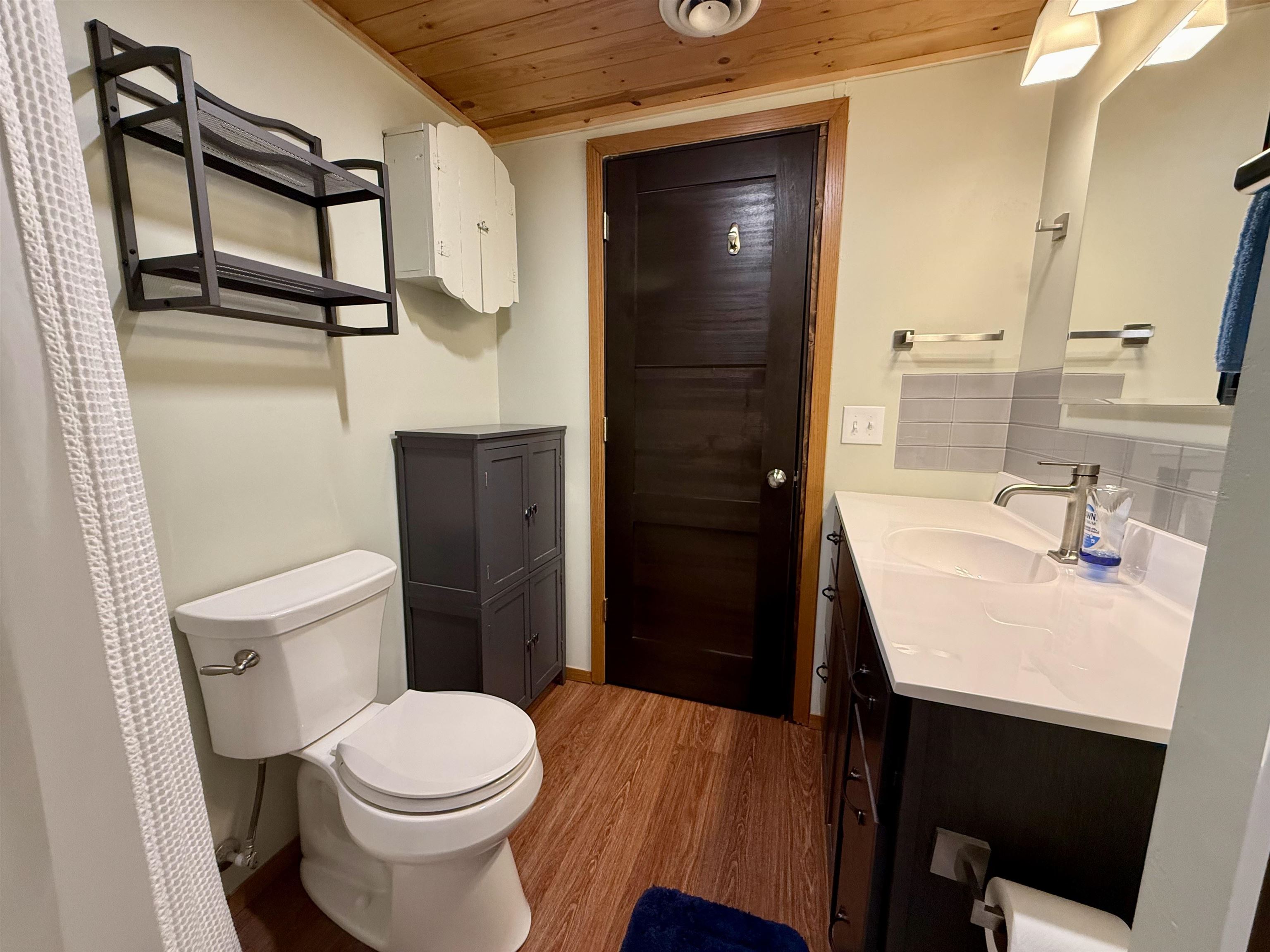 E2552 Porter Road Lone Rock, WI 53556 - Photo 9 of 26