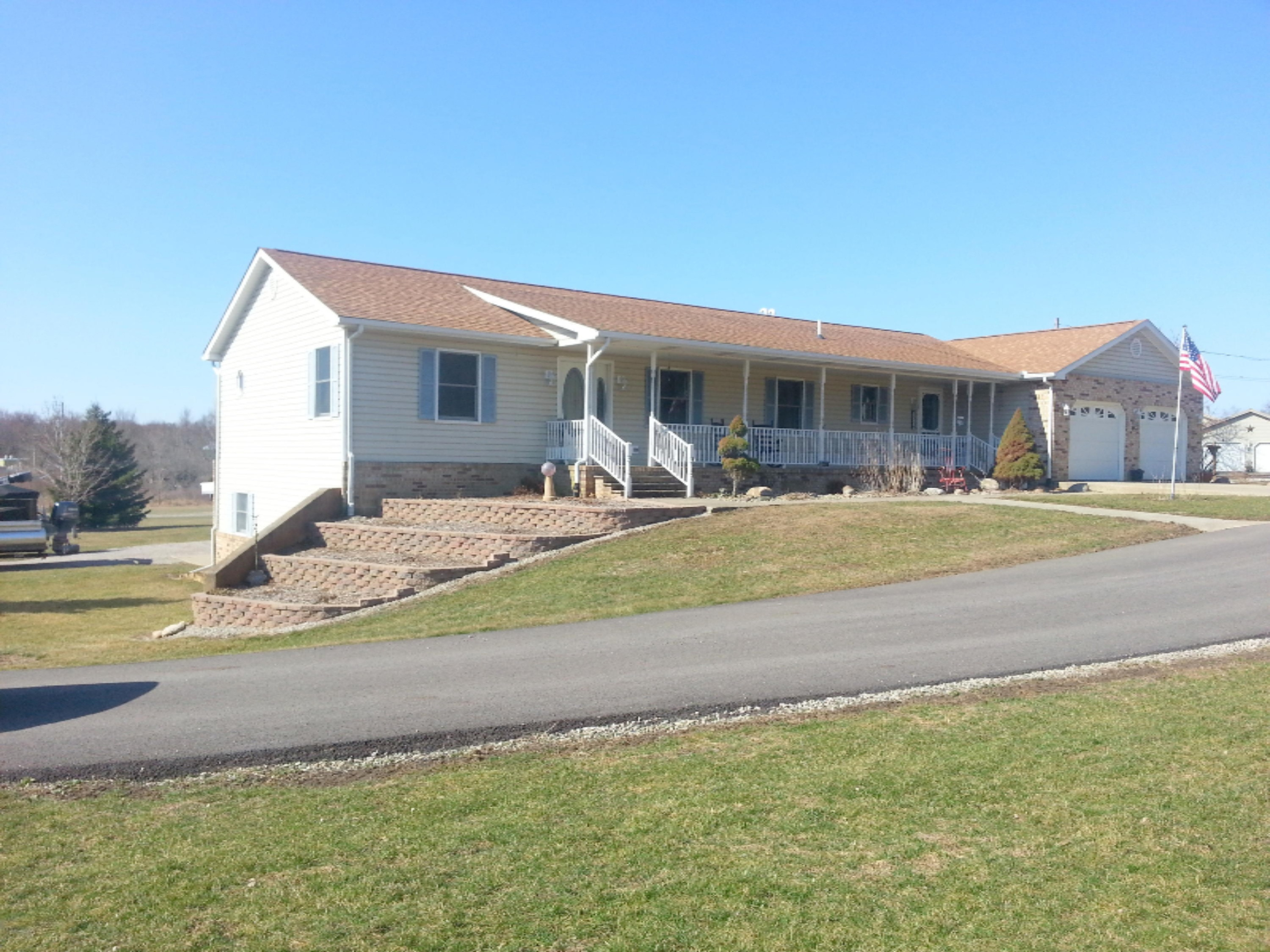 2533 Genesee Road Jonesville, MI 49250 - Photo 1 of 23 smith4.jpg