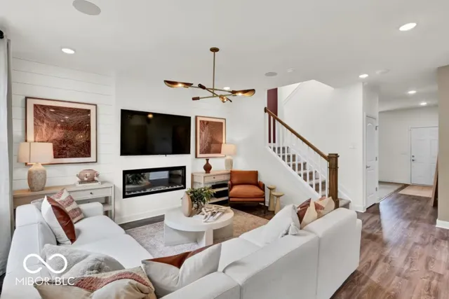 $354,900 | 3876 Sterling Drive, Whitestown, IN 46075