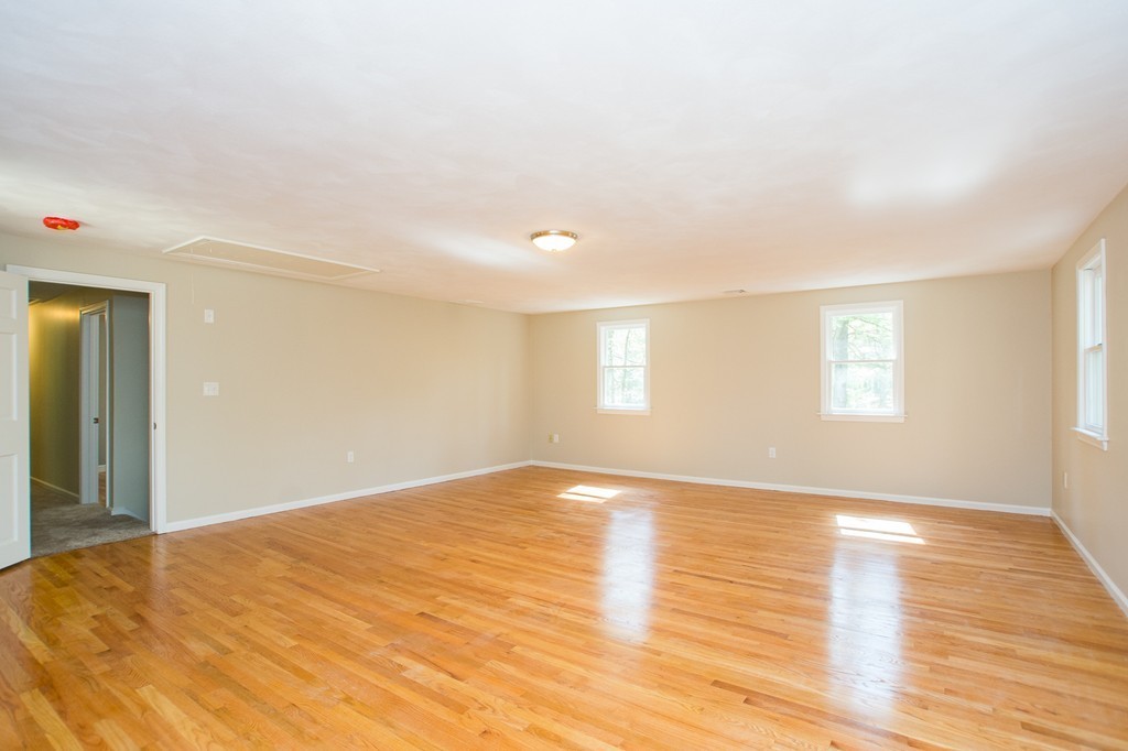 80 Carl Road Walpole, MA 02081 - Photo 13 of 30 Gallery Image 13