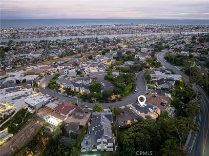 $5,600,000 | 212 Kings Place, Newport Beach, CA 92663