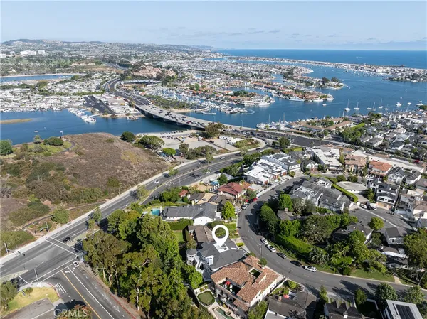 $5,600,000 | 212 Kings Place, Newport Beach, CA 92663