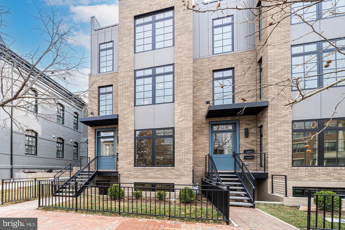 442.5 R Street Northwest, Unit B Washington, DC 20001 - Photo 22 of 25 BRAND NEW CONSTRUCTION IN THE HEART OF SHAW!