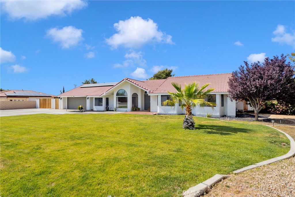 13028 Quapaw Road Apple Valley, CA 92308 - Photo 3 of 52