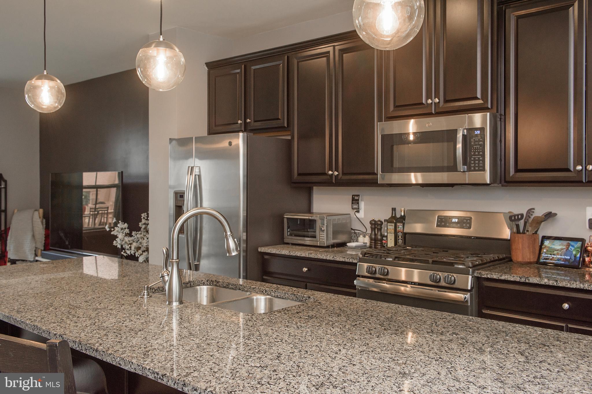 8268 Kippis Road Millersville, MD 21108 - Photo 7 of 37