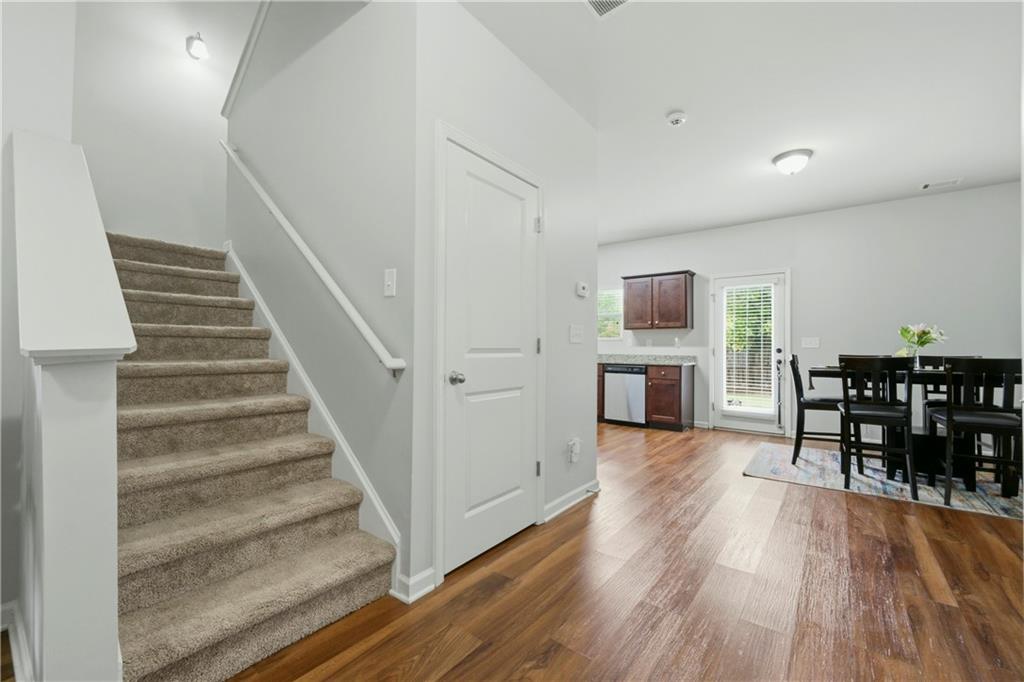 118 Aberdeen Way Dallas, GA 30132 - Photo 3 of 21