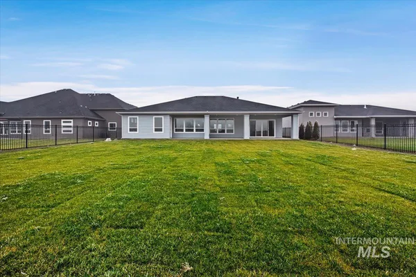 $979,900 | 9953 South Peregrine Falcon Avenue, Nampa, ID 83686