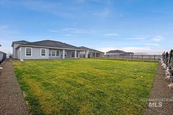 $979,900 | 9953 South Peregrine Falcon Avenue, Nampa, ID 83686