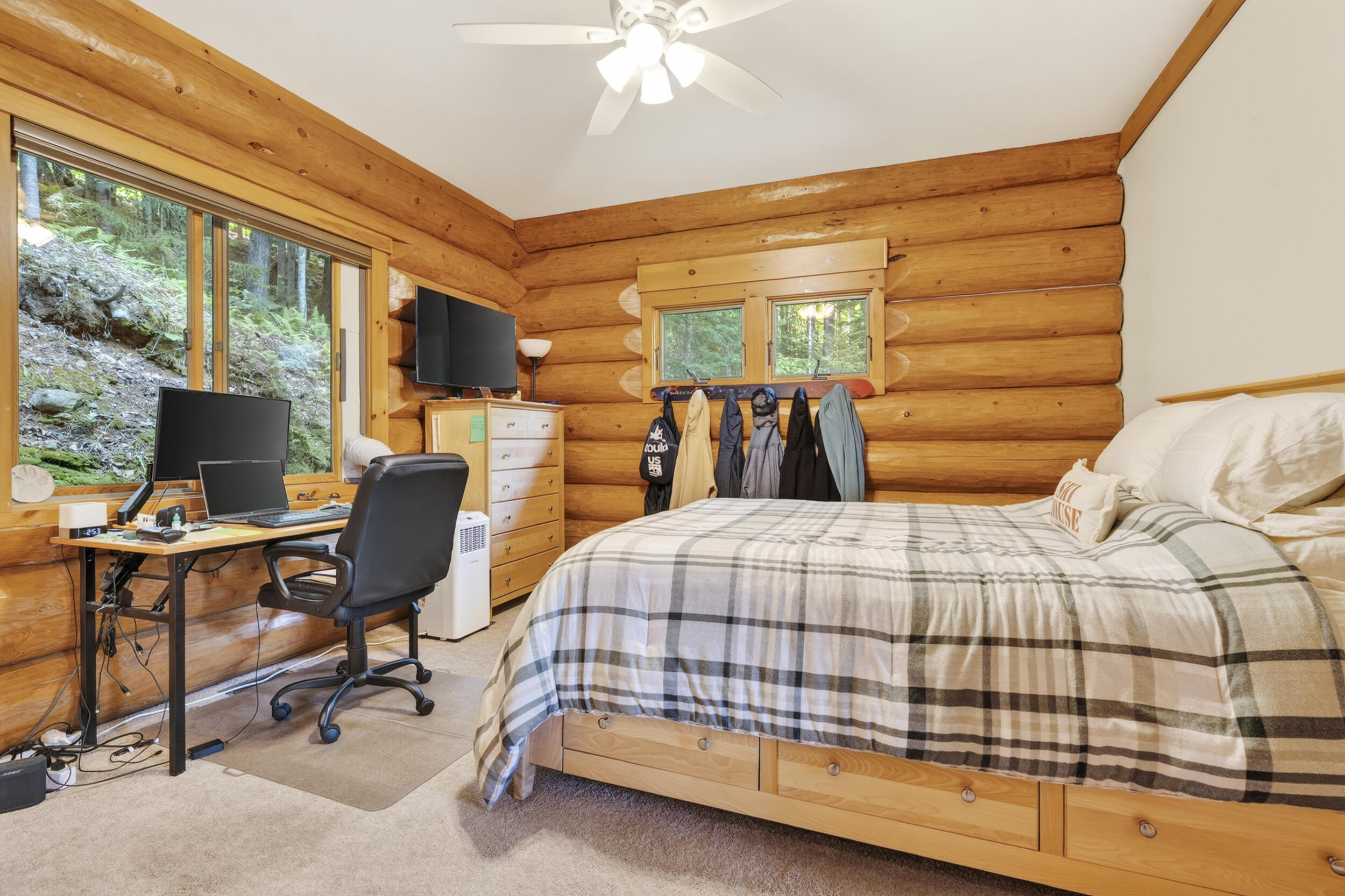 18 Franklin Road, Unit 4 Newry, ME 04261 - Photo 22 of 65 33_18franklin-25