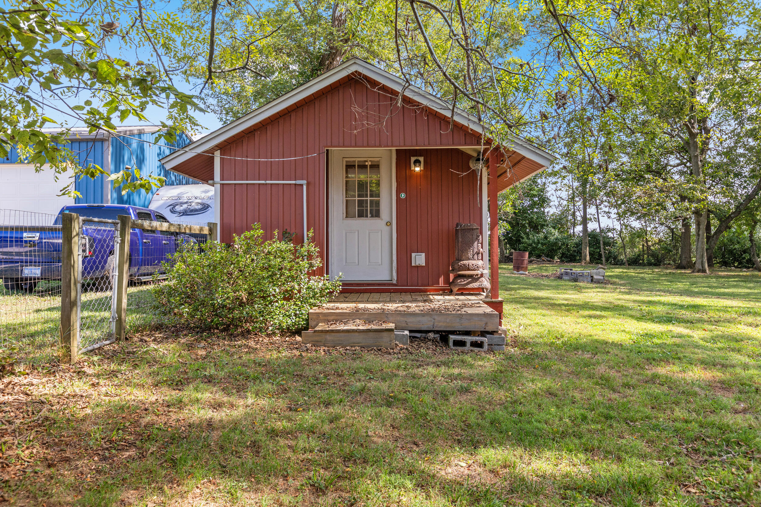 2613 Pine Grove Road Paris, KY 40361 - Photo 10 of 79 Shed/Playhouse with electric