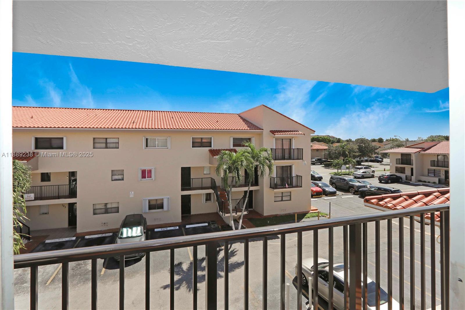 5530 West 26th Court, Unit 201 Hialeah, FL 33016 - Photo 29 of 32