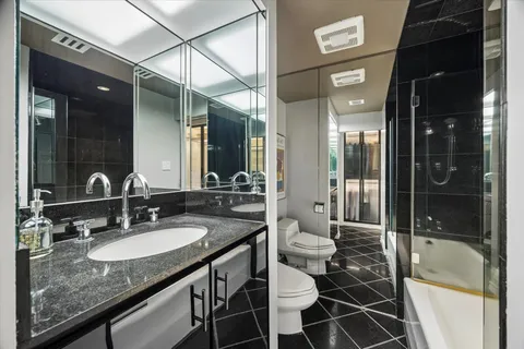 $324,000 | 5000 Montrose Boulevard, Unit 6A, Houston, TX 77006