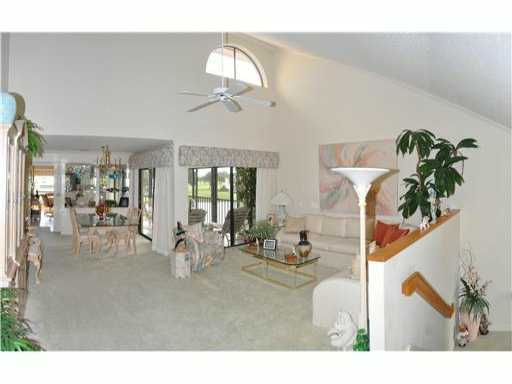 3910 Back Bay Drive, Unit 235 Jupiter, FL 33477 - Photo 3 of 51 Living Room