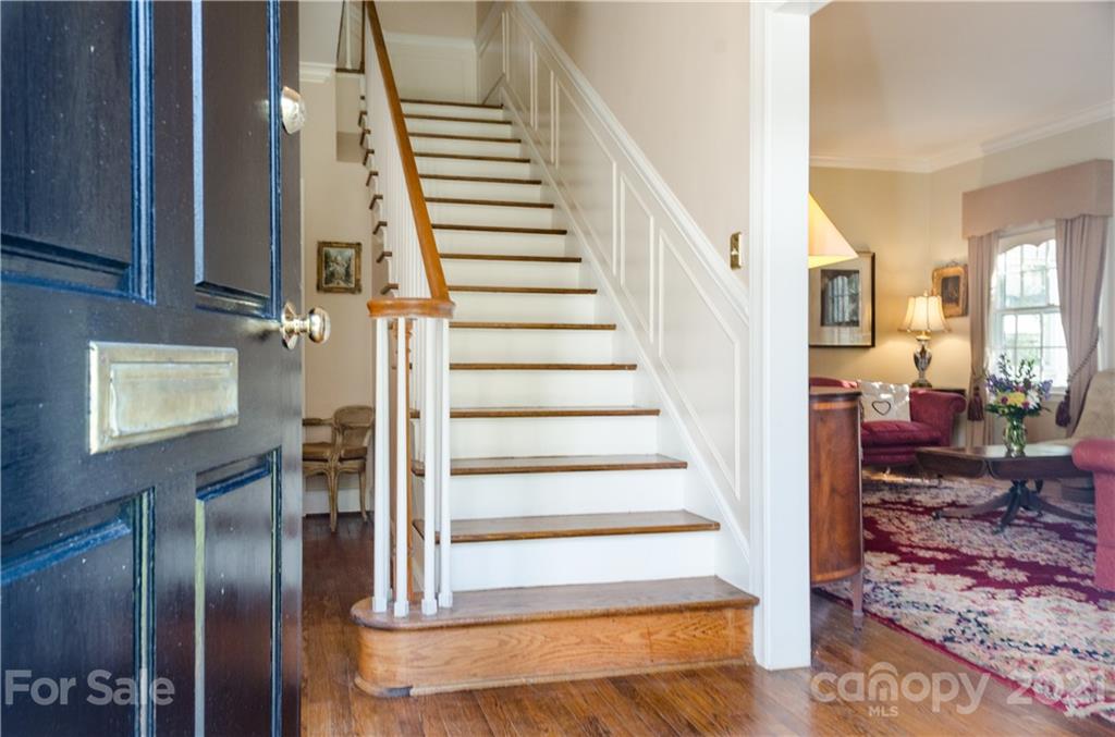 2011 South Wendover Road Charlotte, NC 28211 - Photo 2 of 46