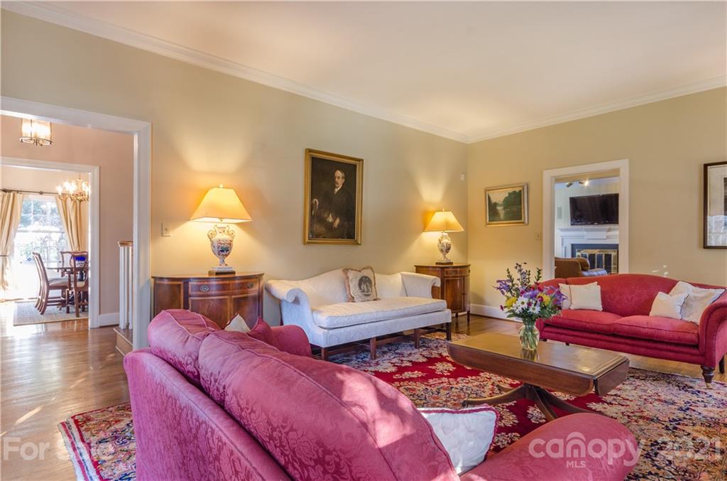 2011 South Wendover Road Charlotte, NC 28211 - Photo 3 of 46