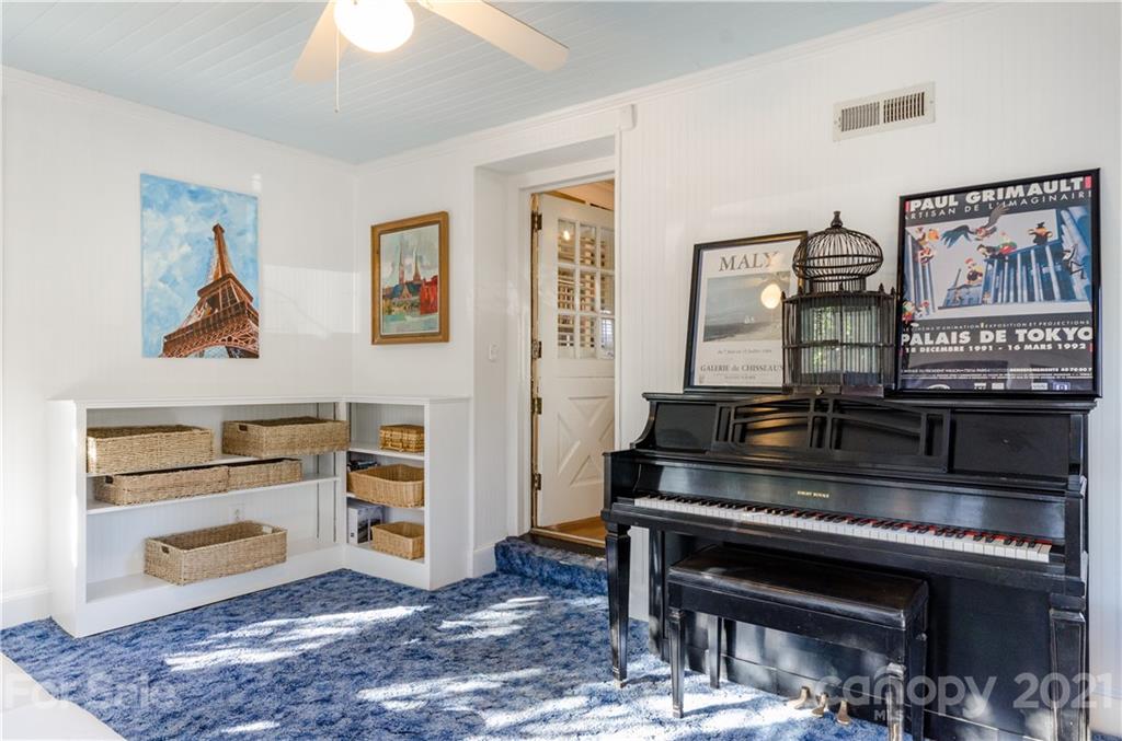 2011 South Wendover Road Charlotte, NC 28211 - Photo 22 of 46