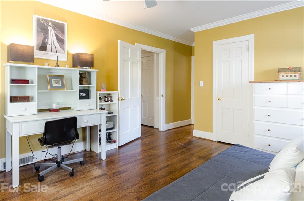 2011 South Wendover Road Charlotte, NC 28211 - Photo 26 of 46