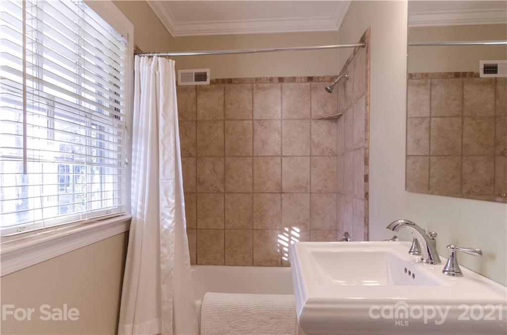 2011 South Wendover Road Charlotte, NC 28211 - Photo 35 of 46