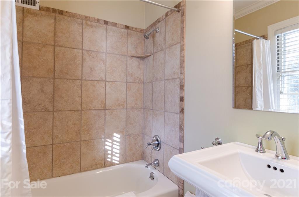 2011 South Wendover Road Charlotte, NC 28211 - Photo 36 of 46