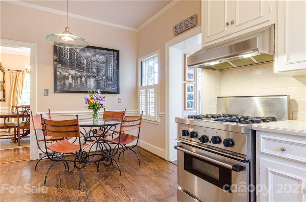 2011 South Wendover Road Charlotte, NC 28211 - Photo 9 of 46