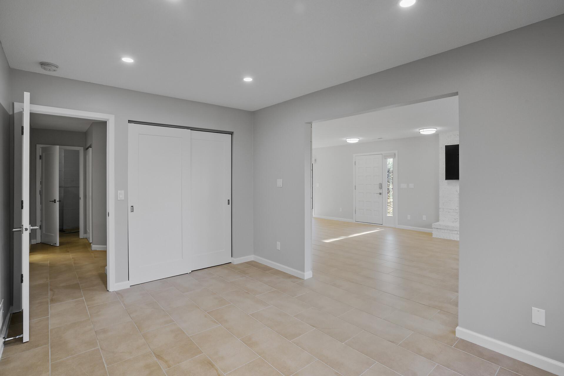 9024 Neill Lake Road Eden Prairie, MN 55347 - Photo 16 of 32 Gallery Image 16