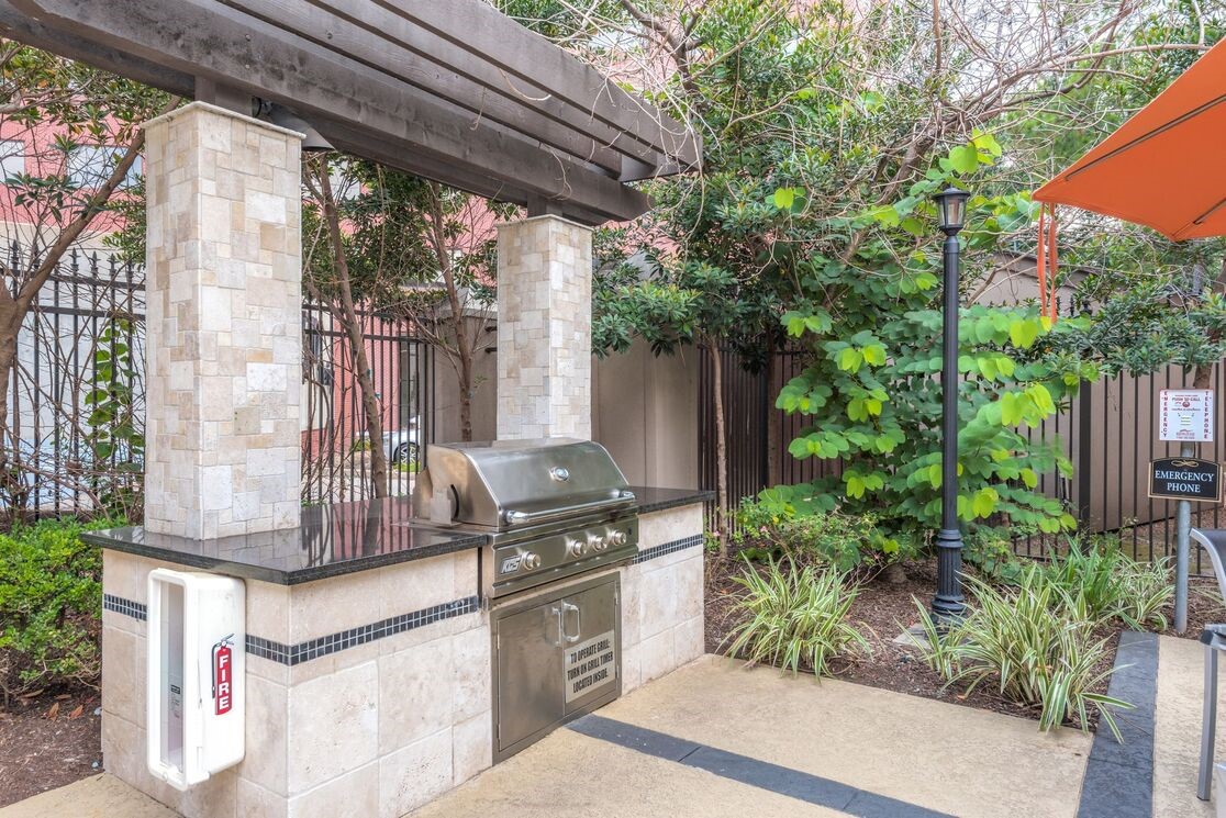 5800 Woodway Drive, Unit 228 Houston, TX 77057 - Photo 7 of 23