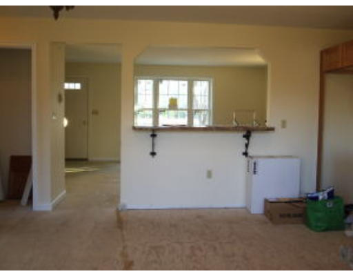15 Page Road, Unit B Kingston, NH 03848 - Photo 5 of 7