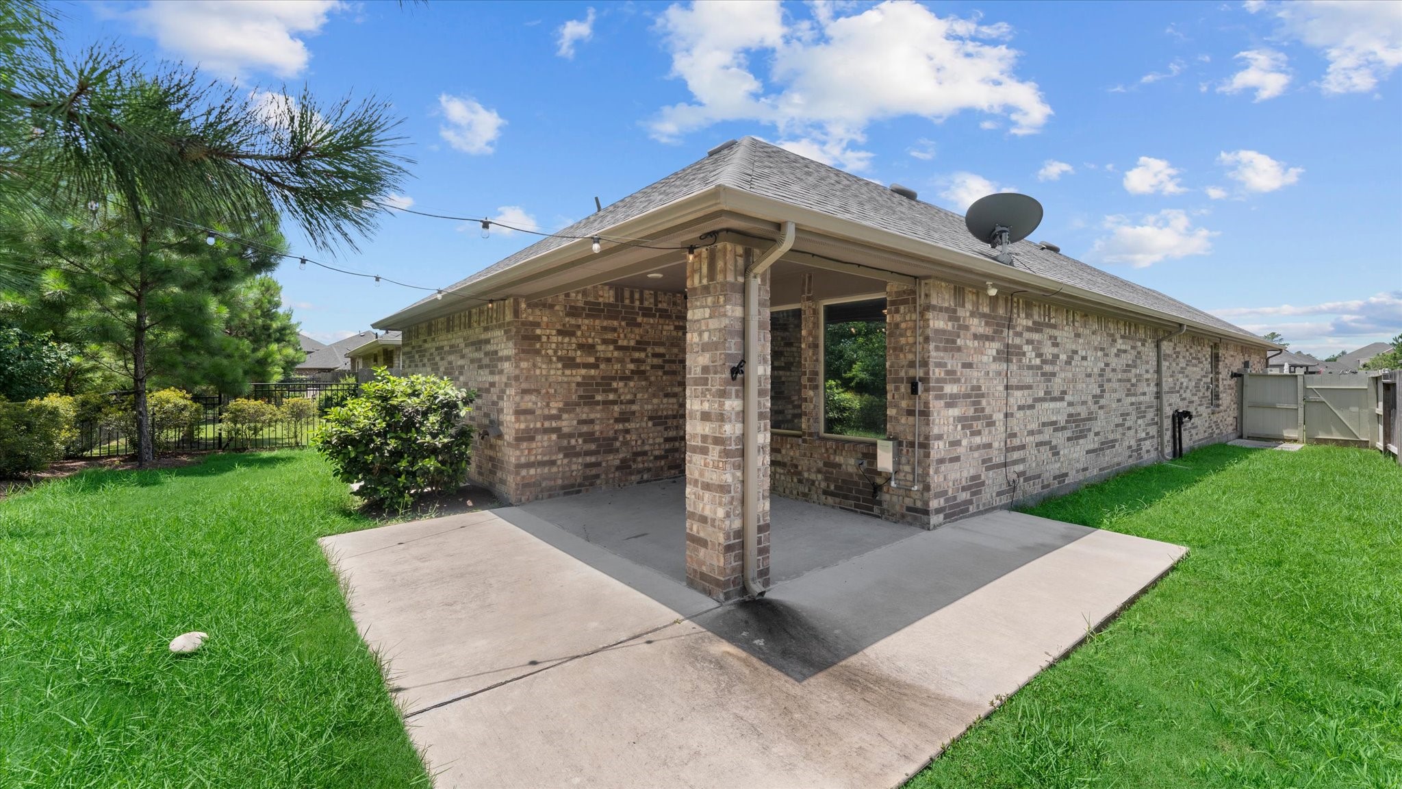 9257 Inland Leather Lane Conroe, TX 77385 - Photo 33 of 39