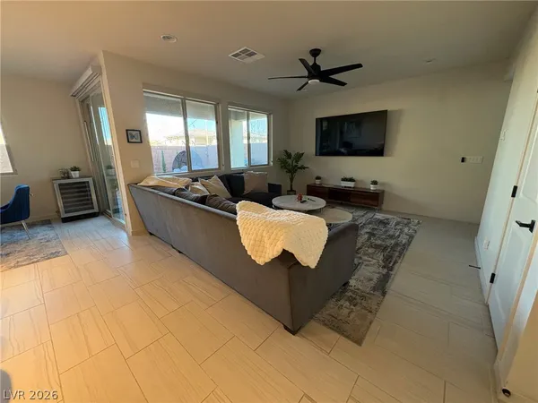 $3,300 | 9702 Sapphire Rim Avenue, Las Vegas, NV 89148