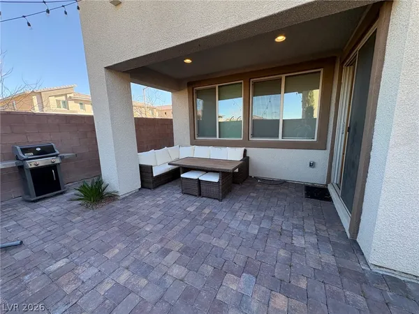 $3,300 | 9702 Sapphire Rim Avenue, Las Vegas, NV 89148