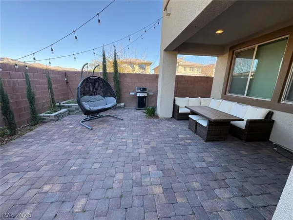 $3,300 | 9702 Sapphire Rim Avenue, Las Vegas, NV 89148